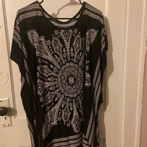 Loose fit pullover shirt